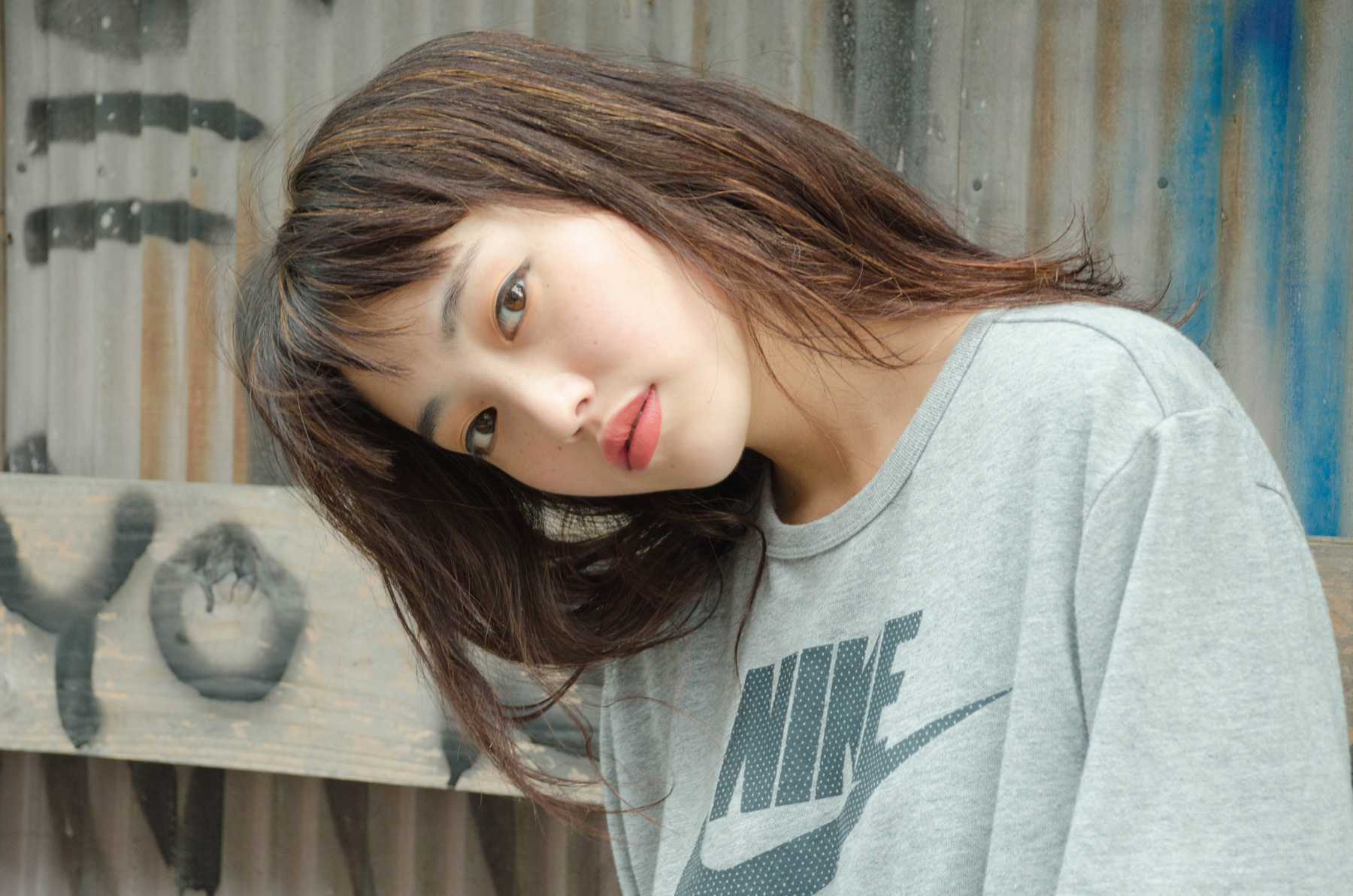 Hair ショートバングとほつれ感のミディアムロング Luxe リュクス プラス 学芸大学駅 東急東横線 から徒歩15秒のヘアサロン