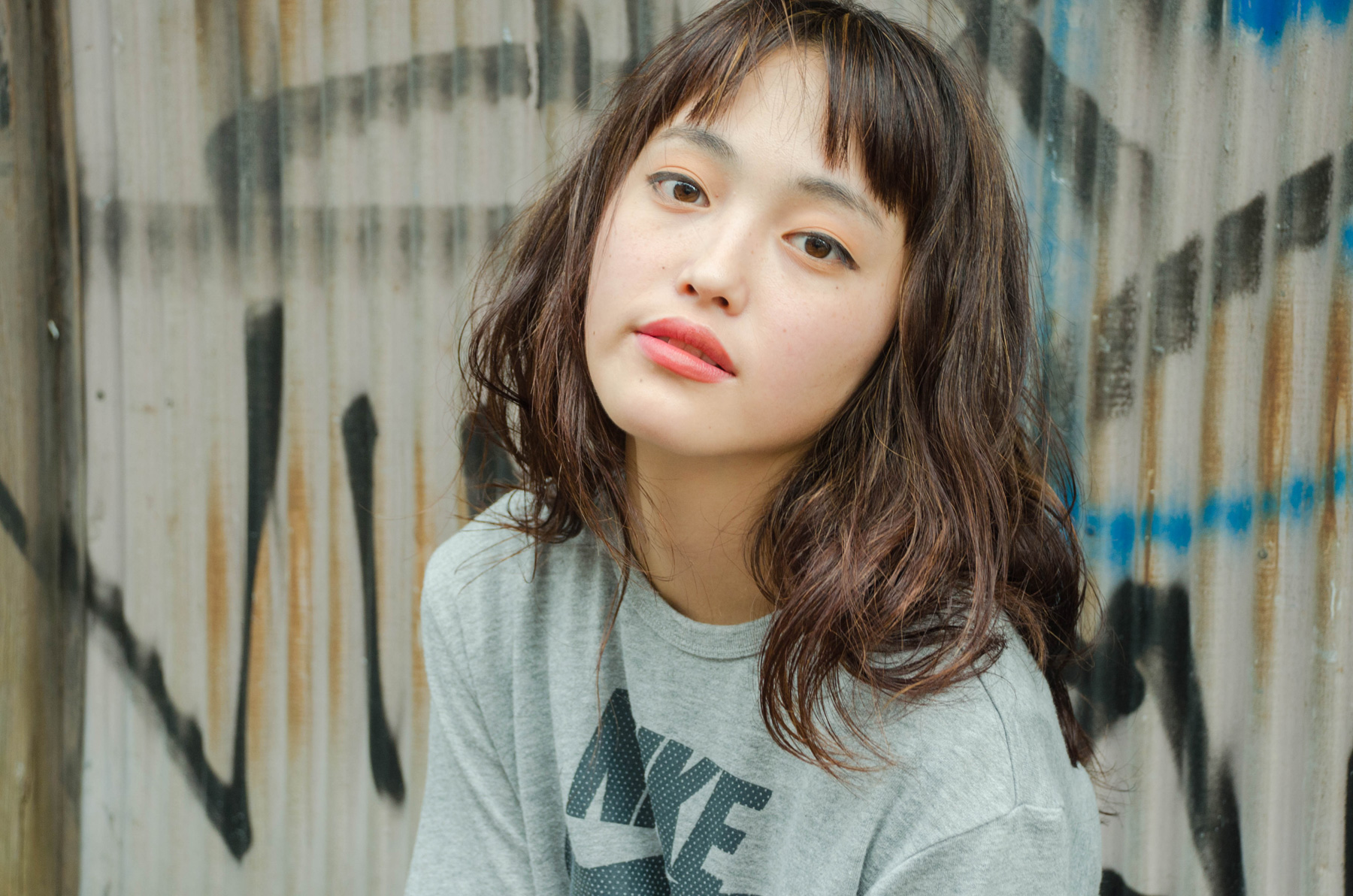 Hair ショートバングとほつれ感のミディアムロング Luxe リュクス プラス 学芸大学駅 東急東横線 から徒歩15秒のヘアサロン